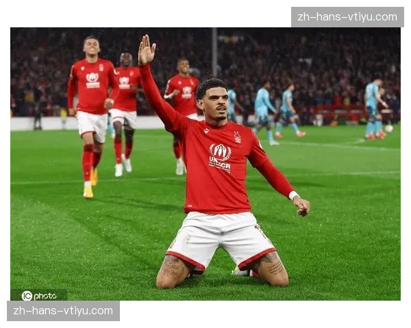 吉布斯怀特客场连破强敌 三粒进球助森林远离降级危险区域